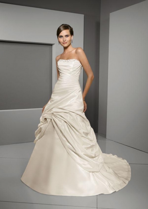 Ivory Crystals Beaded Ruffles Taffeta A-line/Princess Wedding Gown