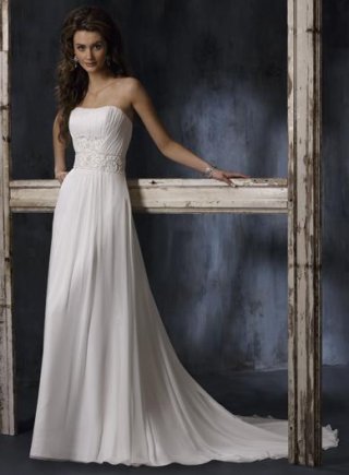 A-line/Princess Strapless Beaded Chiffon Simple Wedding Dress