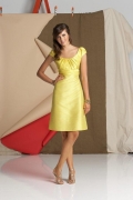 Yellow Scoop Cap Sleeves Short Satin Bridesmaid Dress