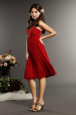 Red Bridesmaid Dresses Strapless Knee length Beaded Chiffon A-line