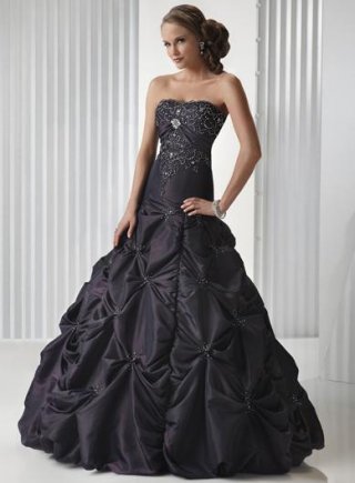 Blueberry Embroidery Beaded Long Ball Gown Prom Dress