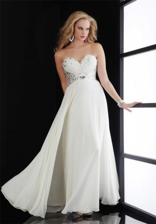 Graceful Prom Dress Beaded Chiffon Sweetheart A-line Gown