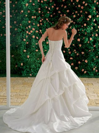 Strapless A-line Beads Working Elegant Pleated Floor length Wedding Dress