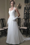 A-Line/Princess Halter Chapel Chiffon Bridal Gown