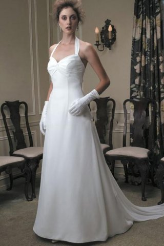 A-Line/Princess Halter Chapel Chiffon Bridal Gown