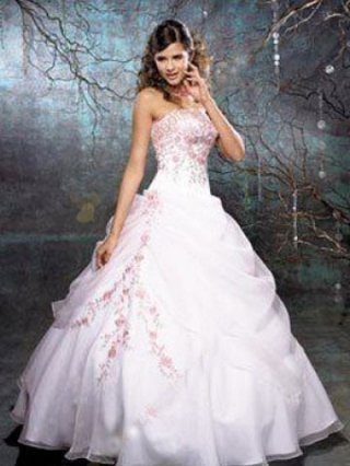 Elegant Ball Gown Strapless Beaded Embroidery Satin Organza Wedding Dress