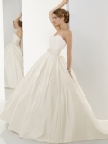 Gentle Empire waist Strapless Sweetheart Ball gown Sash A-line Pleated Satin Wedding Dress
