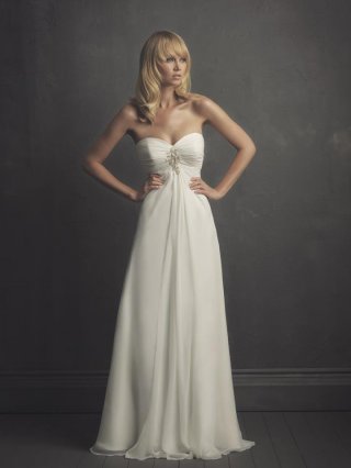 Ivory Strapless Baby-doll Column/Sheath Unique Wedding Dress (BOTS0773)