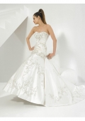 Regular Satin Sweetheart line with Embroidery Wedding Dresses (BOTS1242)