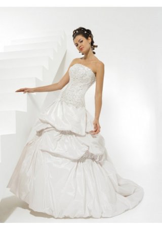 Rich Taffeta Strapless A-line Chapel train Wedding Dress (BOTS1238)