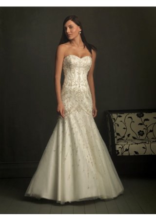 Sweetheart neckline A-Line embroidered with crystal chapel train Wedding Dress (BOTS1295) Sweetheart neckline A-Line embroidered with crystal chapel train Wedding Dress (BOTS1295)