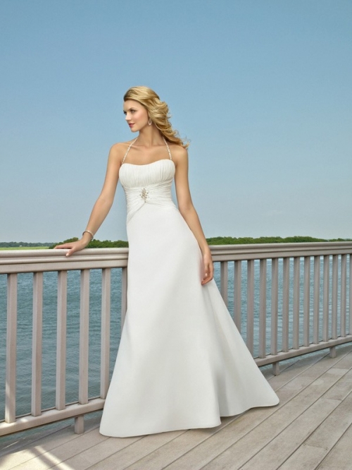 Charming Floor Length A Line Halter Lace Up With Brooch,Ruffles Wedding Dresses