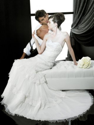 Chaste Floor Length A-Line Sweetheart Low Back Sweep Train With Embroidery,Button Wedding Dresses WDresses00720