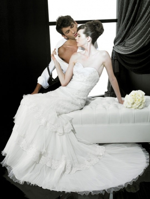 Chaste Floor Length A-Line Sweetheart Low Back Sweep Train With Embroidery,Button Wedding Dresses WDresses00720