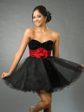 Black Strapelss A-line Sweetheart Organza Short/ Mini Designer with Red Waistband Homecoming dress/ Cocktail Dress