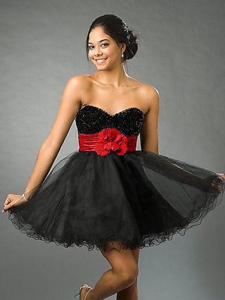Black Strapelss A-line Sweetheart Organza Short/ Mini Designer with Red Waistband Homecoming dress/ Cocktail Dress