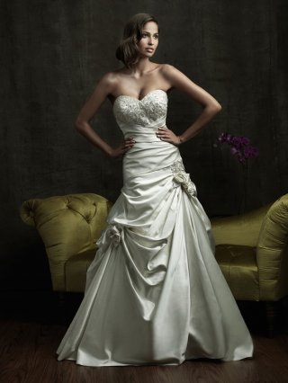 Fantastic Floor Length A-Line Sweetheart Low Back Sweep Train With Embroidery,Flower Wedding Dresses WDresses00754