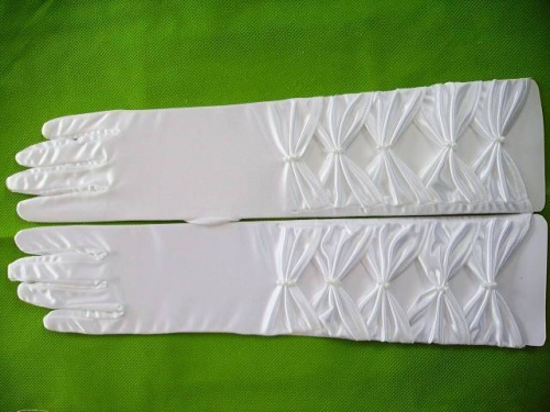 Bow With Beated Wedding Gloves Bow With Beated Wedding Gloves