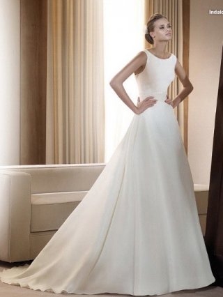 Gorgeous Floor Length A Line Scoop Zipper Sweep/Brush Train With Ribbon Wedding Dresses