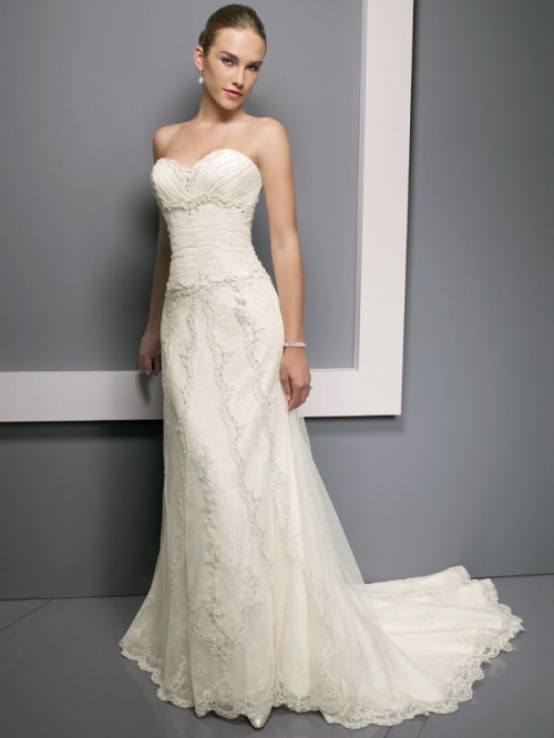 Gorgeous Floor Length A Line Sweetheart Zipper Sweep/Brush Train With Lace,Appliques,Beading Wedding Dresses