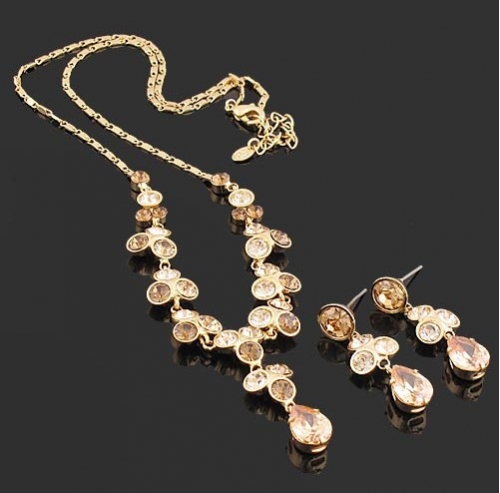 Gorgeous Alloy With Czech Rhinestones Wedding Bridal Jewelry Set,Including Necklace And Earrings