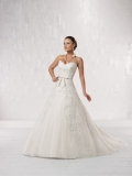 Luxurious Satin Scalloped Sweetheart Neckline Ball Gown Wedding Dress