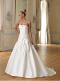 matte Taffeta Softly Curved Neckline Slimming pin-tucked Bodice Ball Gown Wedding Dress