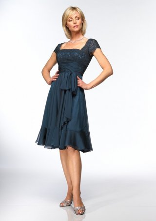 Chiffon Straight Neckline with Short A line Skirt Mother of Bride Dress