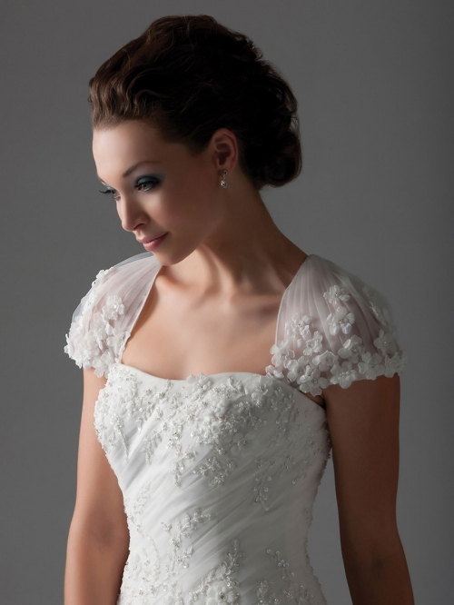 Never Out Of Fashion Floor Length A-Line Short Sleeves Sweep Train With Embroidery Wedding Dresses WDresses01045