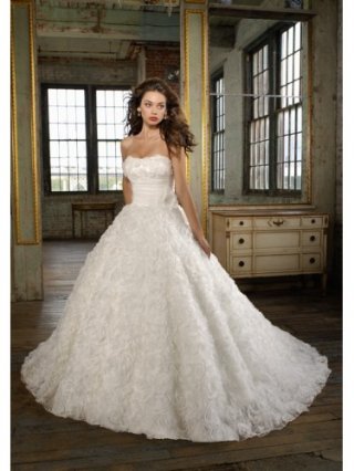 Organza Ruched Bodice Ball Gown Wedding Dress
