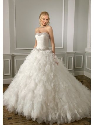 Organza Softly Curved Neckline Hand-Beaded Bodice Ball Gown Wedding Dress