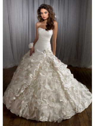 Shantung Softly Curved Neckline Ball Gown Wedding Dress