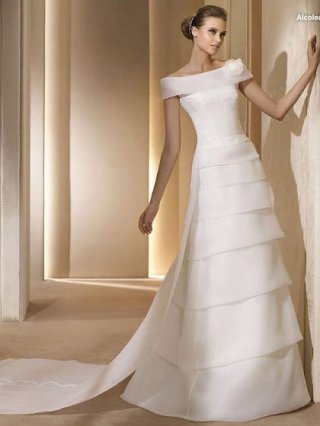 Stunning Floor Length A-Line Short Sleeves Low Back Sweep Train With Flower Wedding Dresses WDresses00807