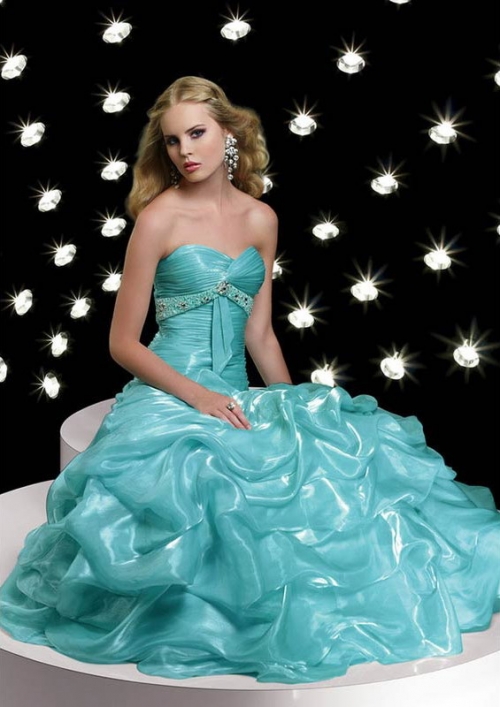 A-line Sweetheart Floor-length Organza Prom Dress