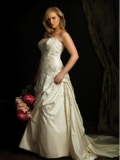 Taffeta Scooped Neckline Fitted Bodice Ball Gown Wedding Dress
