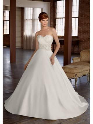 Taffeta Sweetheart Ball Gown Wedding Dress