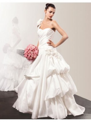 Taffeta Sweetheart Delicately Pleated Bodice Ball Gown Wedding Dress