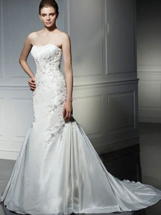 2011 Elegant Mermaid/ Trumpet Sweetheart Strapless Chapel Train Beading and Embroidery Satin and Chiffon Wedding Dress