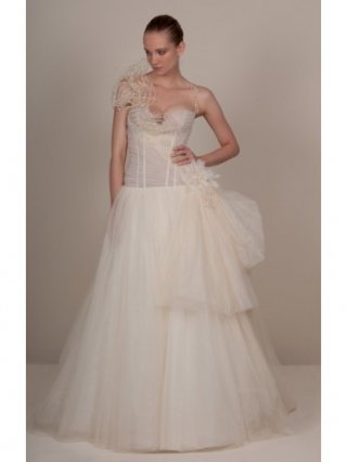 Tulle Ball Gown Sweetheart Neckline Rouched Bodice Wedding Dress