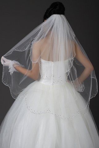 manual wedding veils
