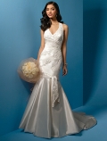 A line halter Chapel train Wedding Dress (ST0053)