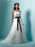 A line Strapless Chapel Train Wedding Dress (ST0027)