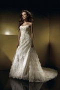 A-line Spaghetti Chapel Train Tulle Lace Wedding Dresses (SV0181)