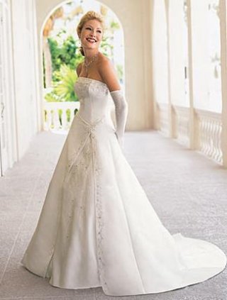A-line Strapless Chapel Train Lace Satin Wedding Dresses (SV0157)
