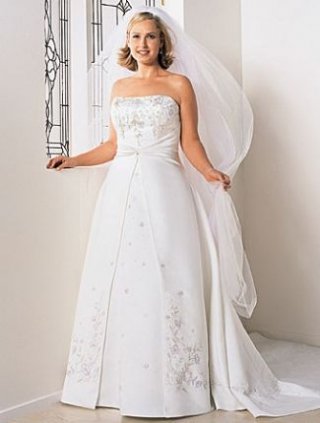 A-line Strapless Chapel Train Lace Satin Wedding Dresses (SV0139)