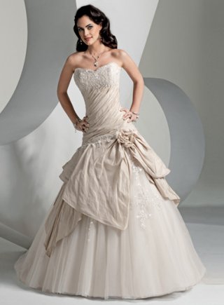 A-line Strapless Chapel Train Taffeta Wedding Dresses (ms0202)