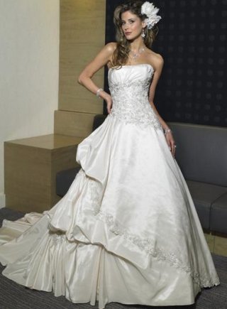 A-line Strapless Chapel Train Tucked Satin Wedding Dresses (ms0200)