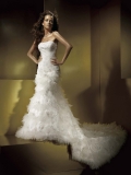 A-line Strapless Chapel Train Tulle Wedding Dresses (ms0160)