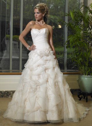 A-line Strapless Pick-up Tulle Wedding Dresses (ms0075)