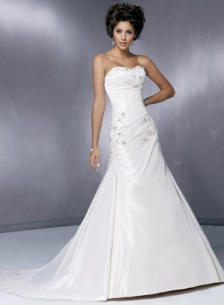 Slim Strapless A-line Chapel Train Taffeta Wedding Dresses (wd0132)